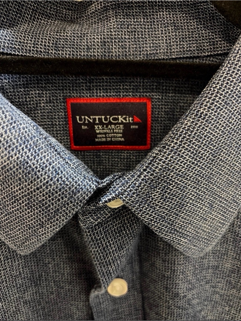 UNTUCKit Men's Navy Heather Textured Button-Down Polo